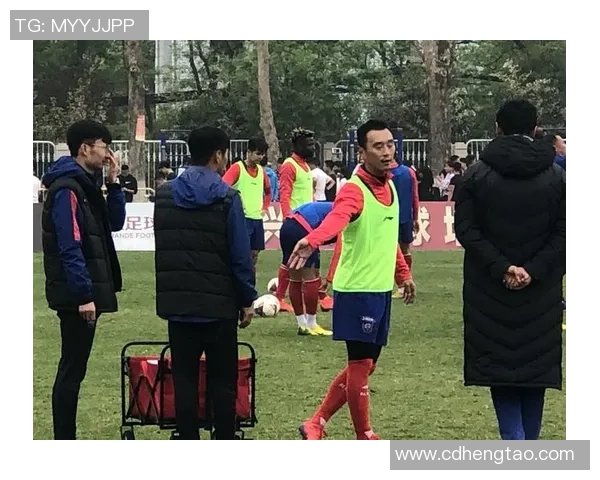 北京篮球队耐力分析与训练策略探讨助力球队提升竞技水平 北京篮球队耐力分析与训练策略探讨助力球队提升竞技水平