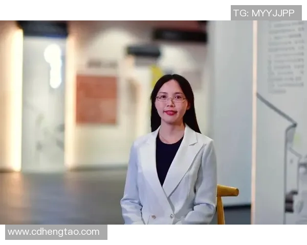 李芳专访：从青涩少年到网球明星的奋斗与成长之路