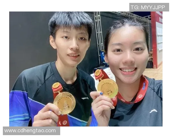 成都羽毛球队盯防战术揭秘:如何在比赛中掌控对手的每一步 成都羽毛球队盯防战术揭秘:如何在比赛中掌控对手的每一步