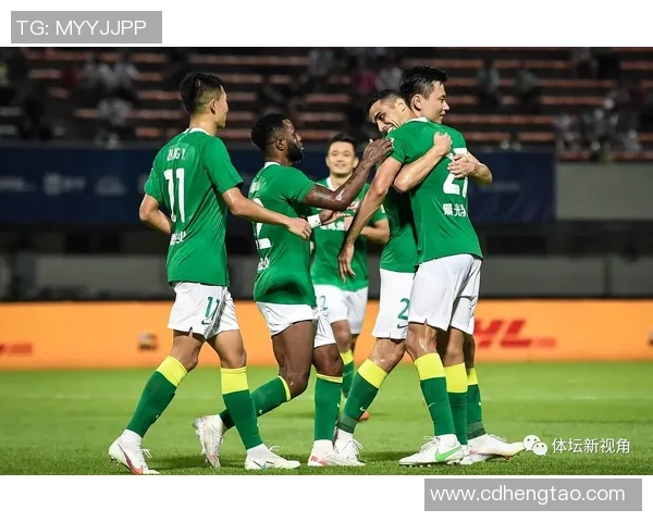 赛后分析:广州排球队与深圳排球队的团队协作与战术对比探讨 赛后分析:广州排球队与深圳排球队的团队协作与战术对比探讨