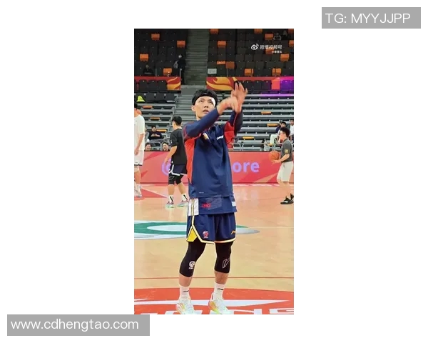 徐杰：从青涩新星到篮球场上的璀璨明星之路探索