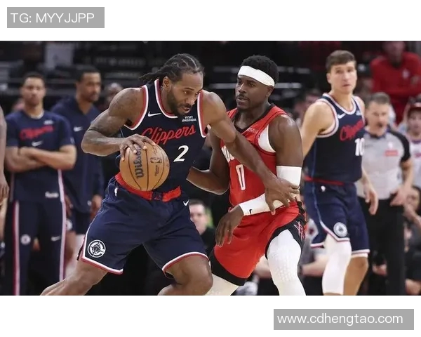 火箭与快船的激烈对决1415日赛场精彩瞬间回顾与分析