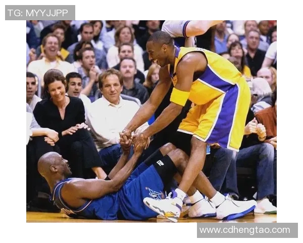 科比布莱恩特传奇生涯回顾与影响力分析：篮球巨星的荣耀与遗产