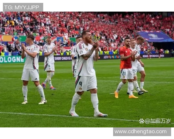 皇家盐湖队与科罗急流队的精彩对决引发球迷热议与期待