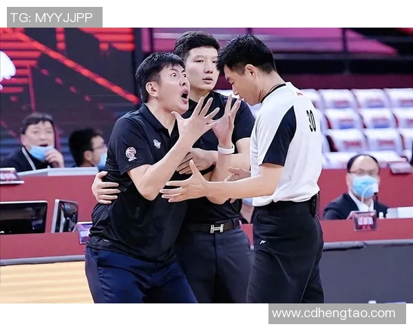 辽宁队与广东队激战正酣谁能在这场巅峰对决中笑到最后