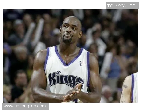 迈克康利：从NBA明星到社区楷模的华丽转身与人生启示