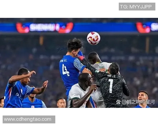 黄蜂与热火夏季联赛精彩对决球员表现引发球迷热议 黄蜂与热火夏季联赛精彩对决球员表现引发球迷热议