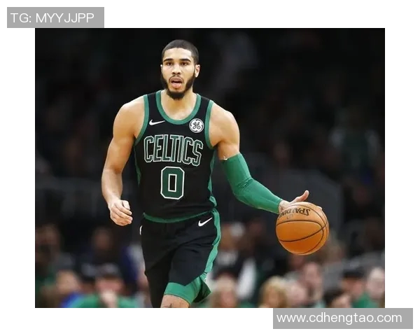 杰森塔图姆如何在NBA赛场上展现出超凡的领导力与竞技精神