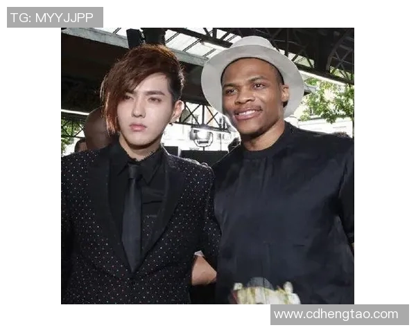 吴亦凡与威少的巅峰对决:两位巨星在各自领域的精彩碰撞与影响力分析 吴亦凡与威少的巅峰对决:两位巨星在各自领域的精彩碰撞与影响力分析