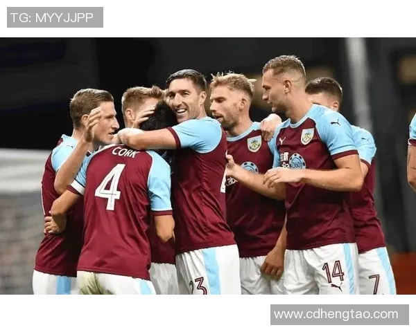 英超激战狼队迎战伯恩利双方争夺关键三分展现实力对决